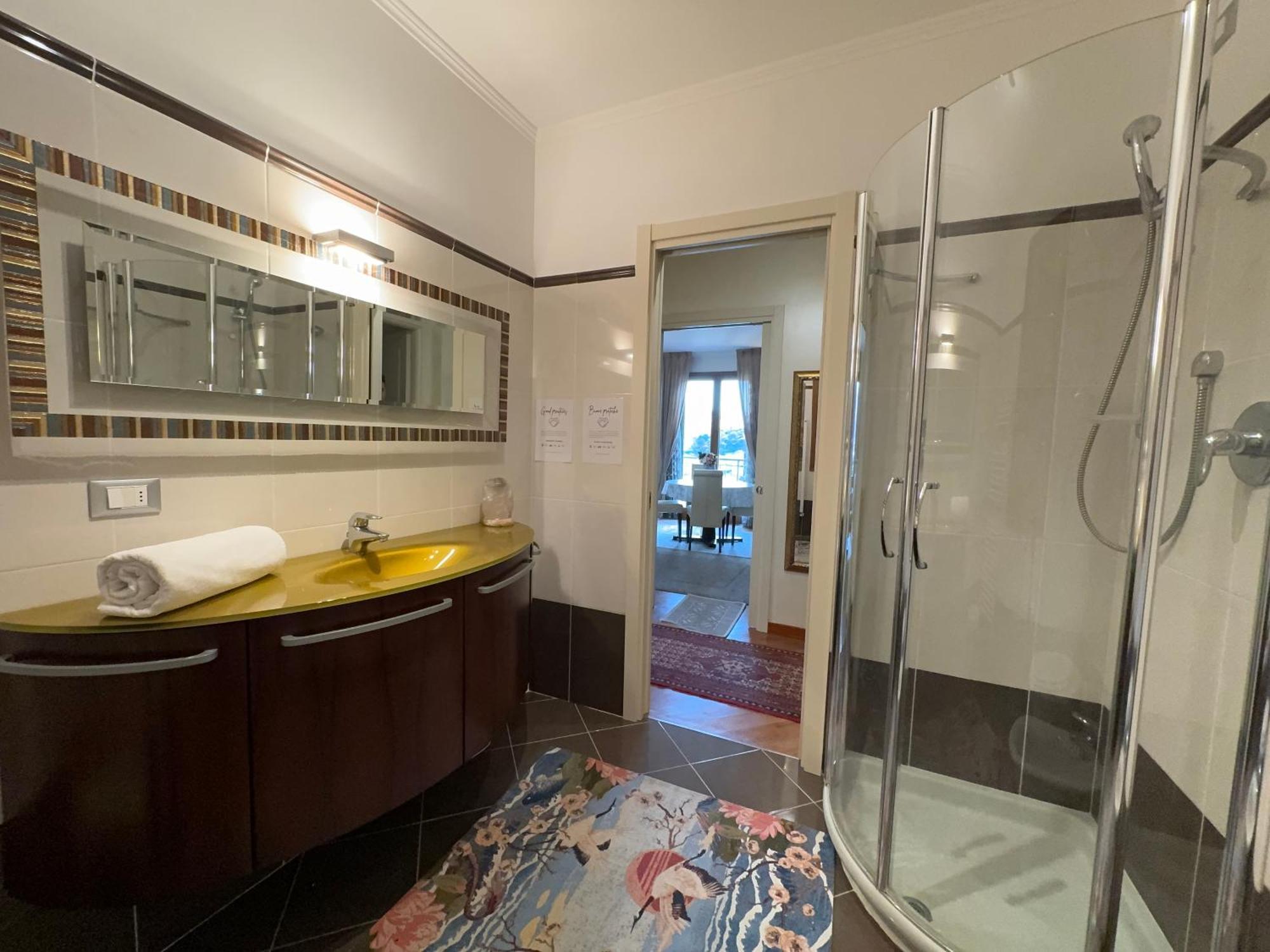 Casa Perfetta Per Grandi Famiglie, Con Jacuzzi Villa Bevera  Luaran gambar